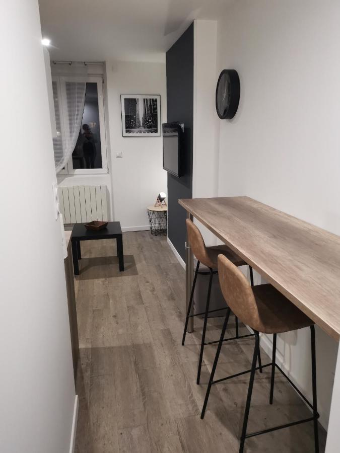 Studio Cosy Au Pied Du Metro Flachet Villeurbanne Exteriör bild